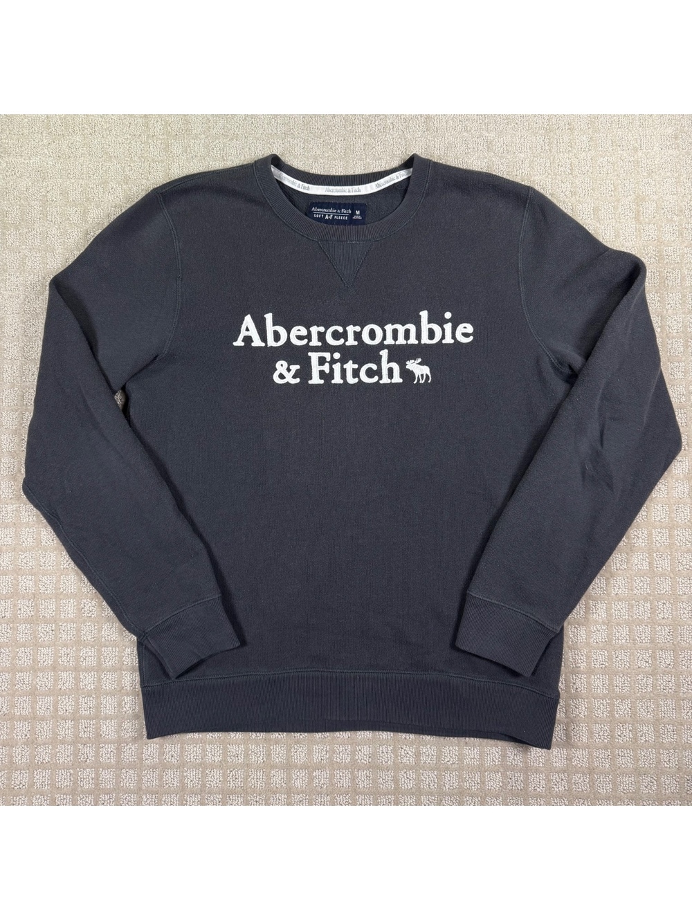 Abercrombie & Fitch gray crewneck sweatshirt size M